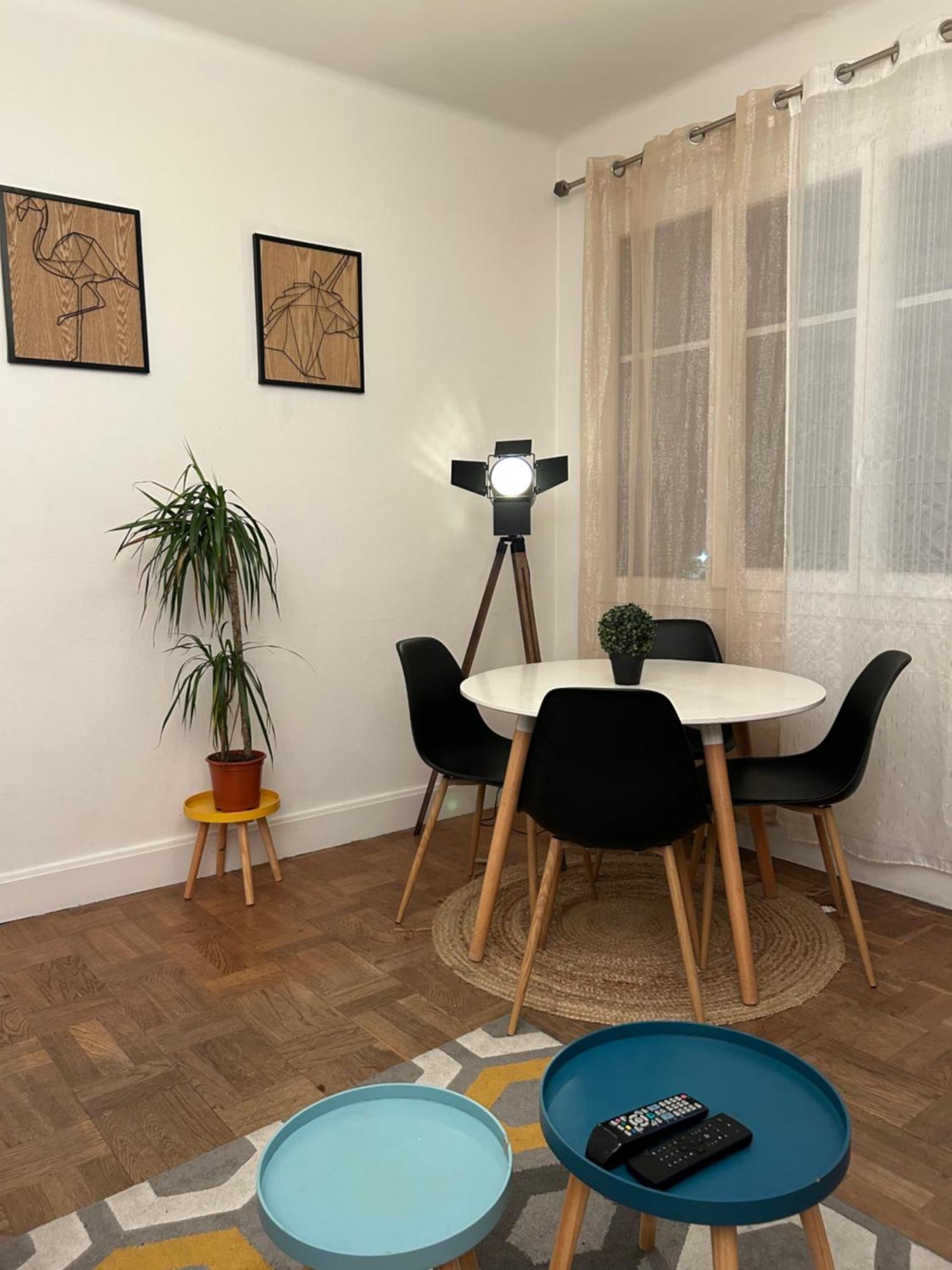 Le Rockefeller Apartment Lyon Exterior photo
